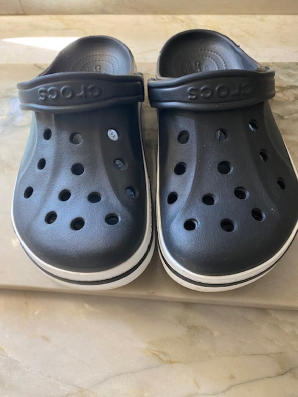 Crocs BayaBand Black White Slip On Comfort Shoes Like New Size 8 - Picture 3 of 6